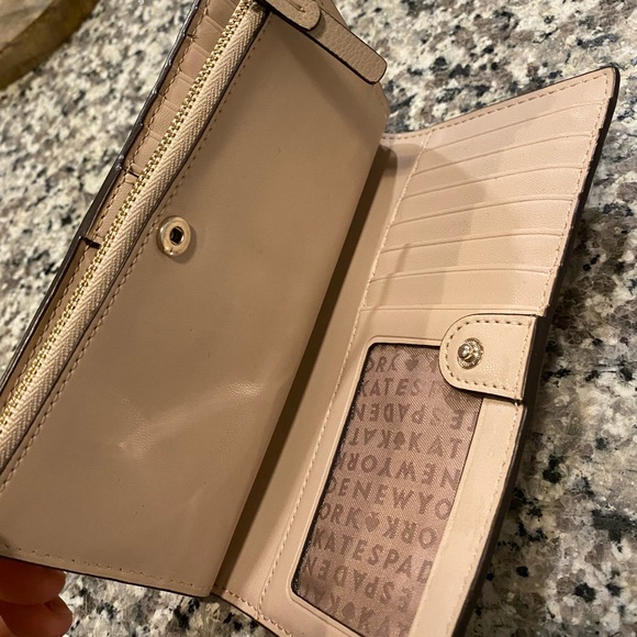 Kate Spade Wallet - Picture 6 of 6